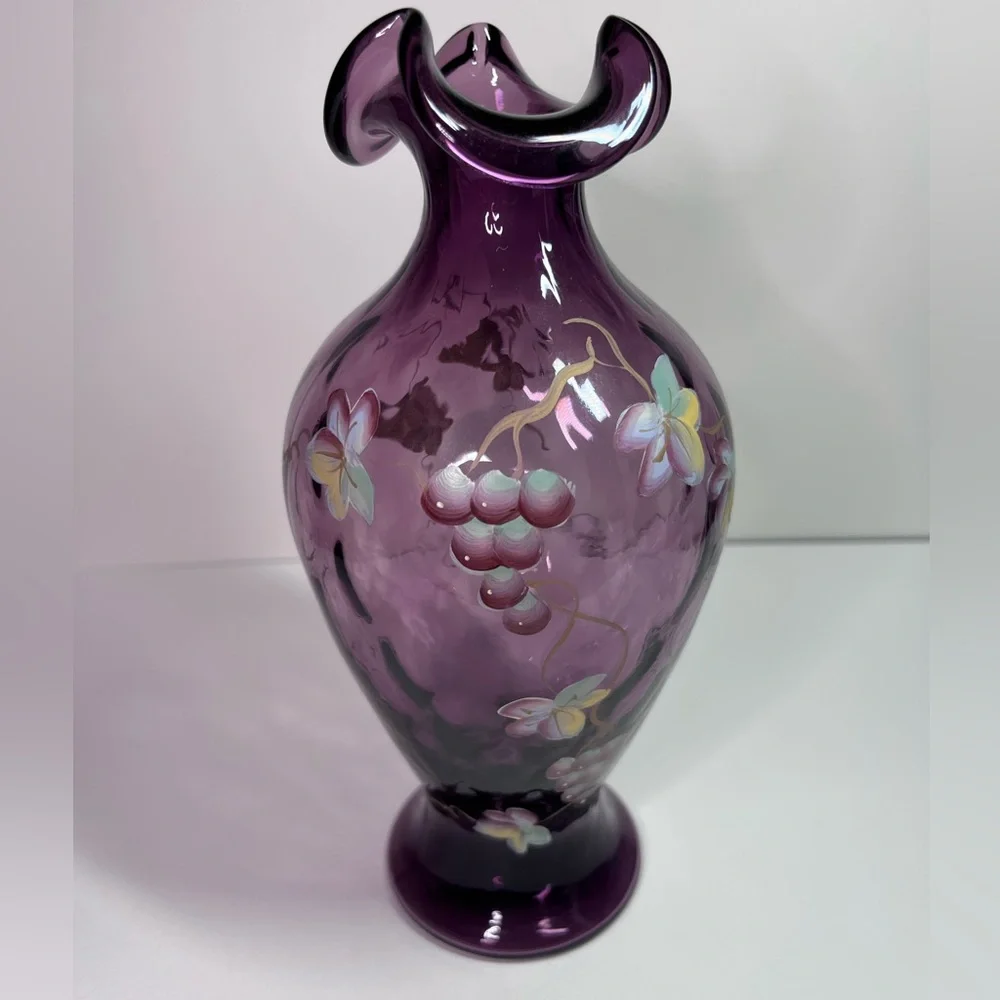Vintage Fenton Plum Amethyst Diamond Optic Vase Hand Painted Grapes J Cunningham